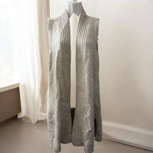 White House Black Market Beige Sleeveless Open Cardigan Sweater Vest Size Small